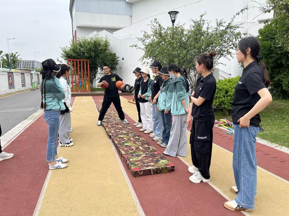 1b8ce4b9e9924e7fa3b24779c26c303f.jpg 1b8ce4b9e9924e7fa3b24779c26c303f.jpg