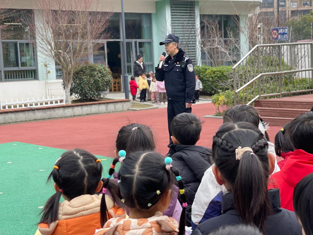 659bfe6ee84541fd9dade30fc8058f2f.jpg 659bfe6ee84541fd9dade30fc8058f2f.jpg